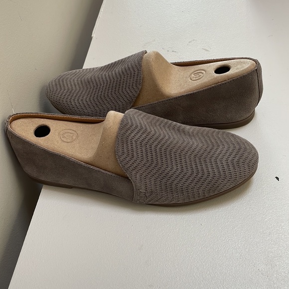 Lucky Brand Cattina Perforated Suede Slip On Flats, Size 8M, Taupe - Picture 7 of 13